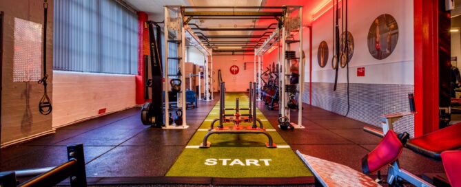 Interior view of a gym with a start line indicating the start of a circuit